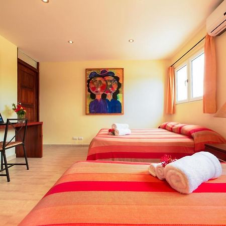 Hotel Las Palmeras Sosua Bagian luar foto